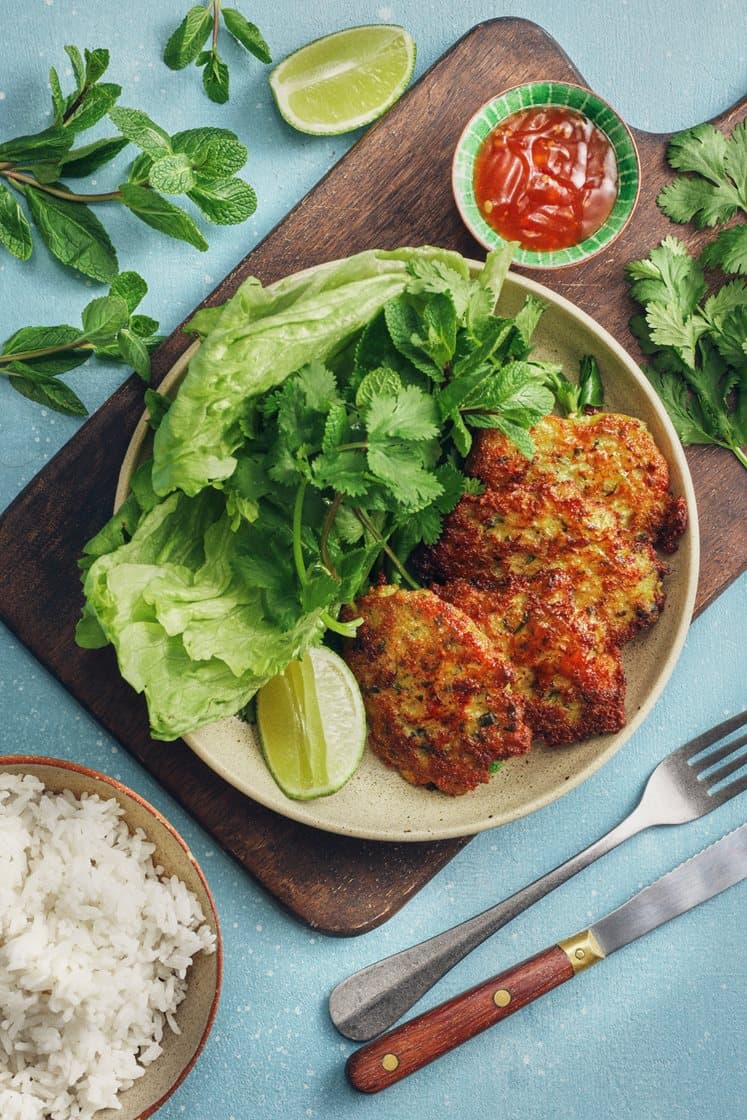 Tod mun pla -  thaimaalaiset fish cake -pihvit mintulla, korianterilla ja sweet chili -dipillä
