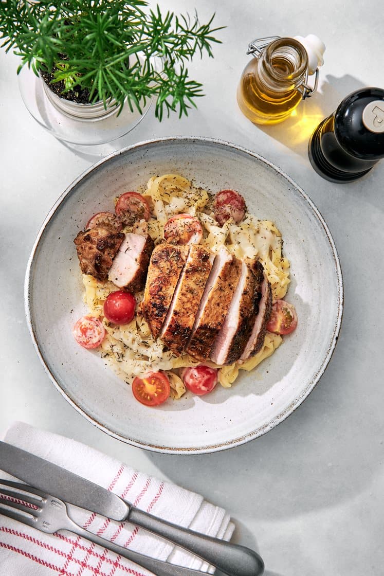 Porsaankyljys, timjamikastike ja linguine