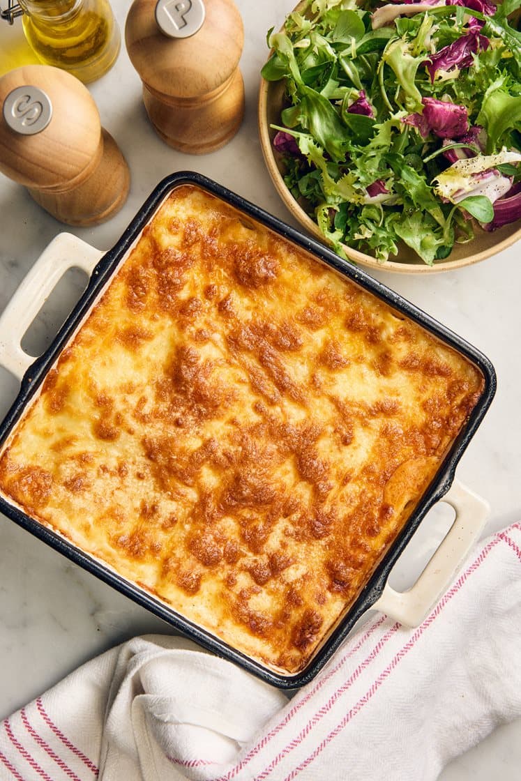 Lasagne al forno vihersalaatin kanssa