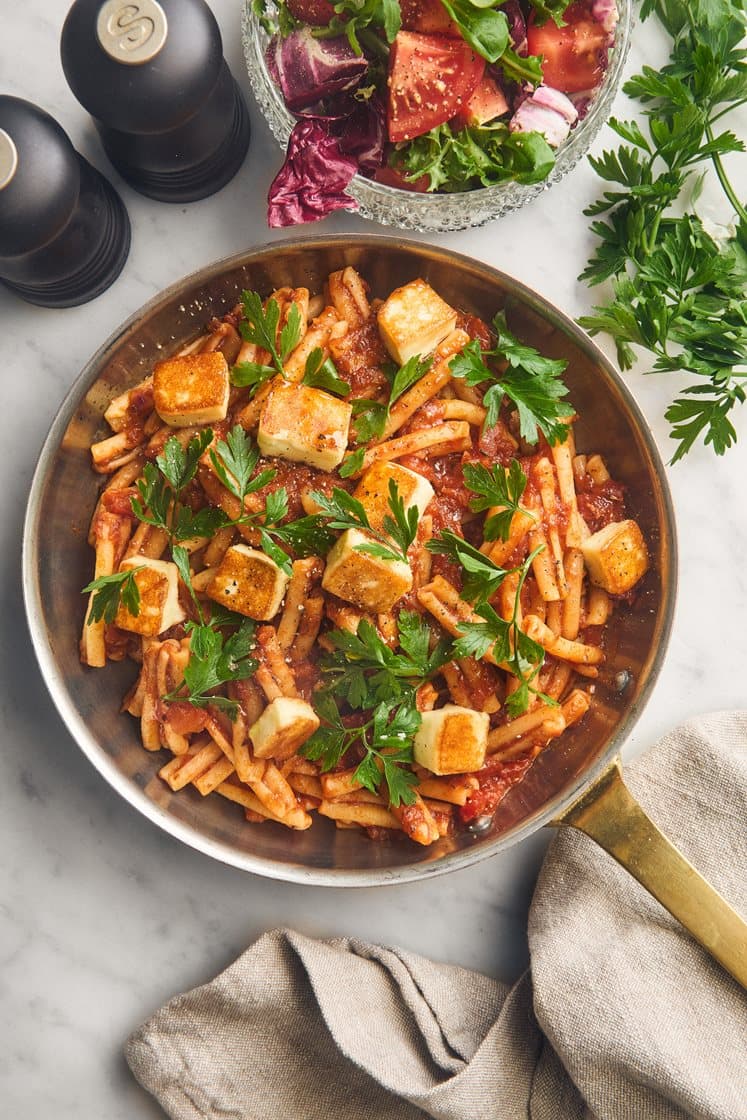 Pasta pomodoro ja rapea pannoumi