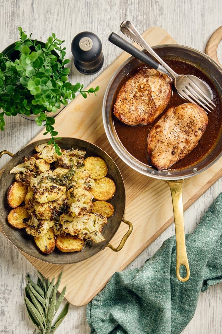 Kanafilee, salviapaistokastike ja parmesaanilla paahdettu kukkakaali
